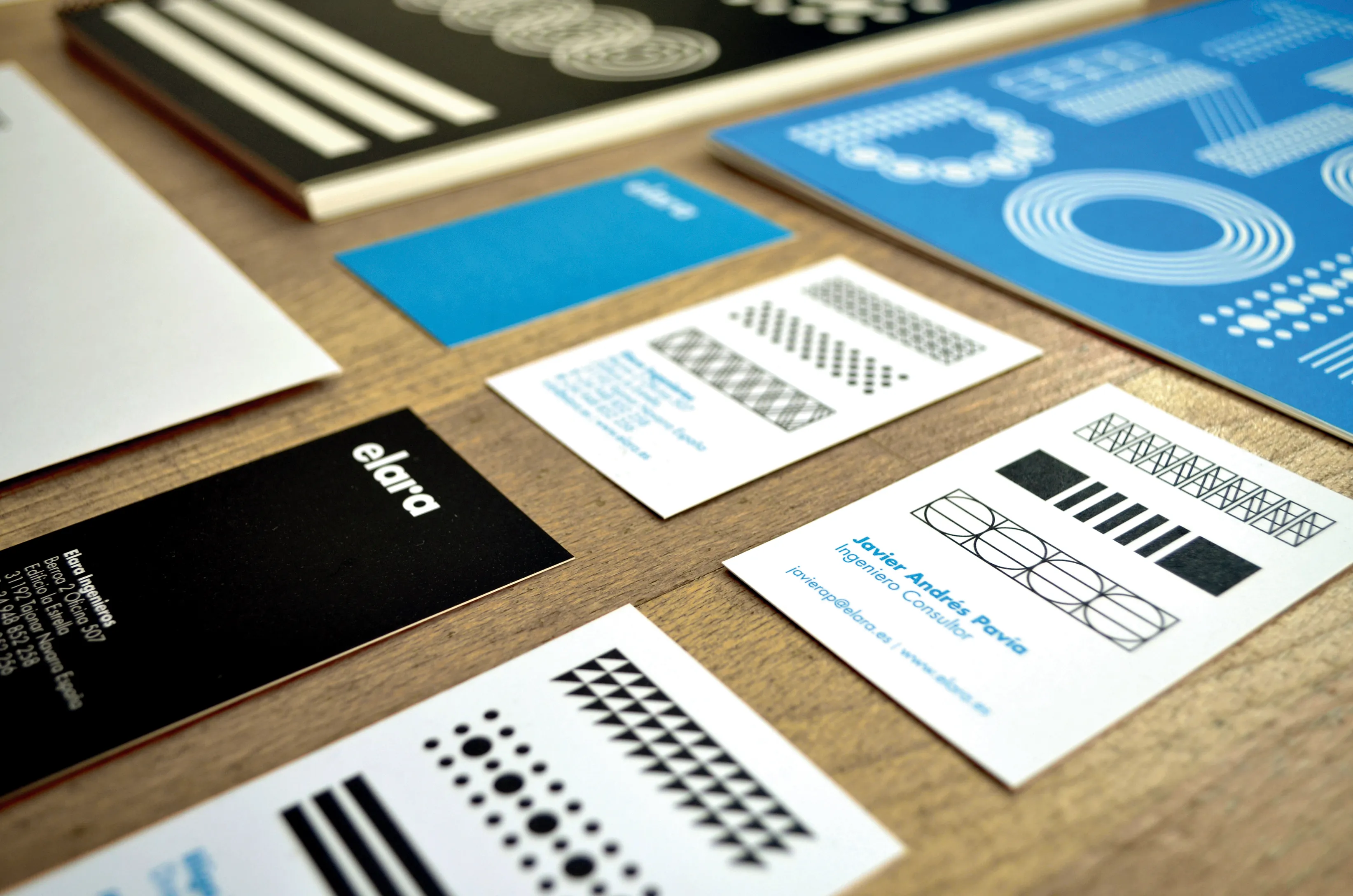 Elara, identidad corporativa