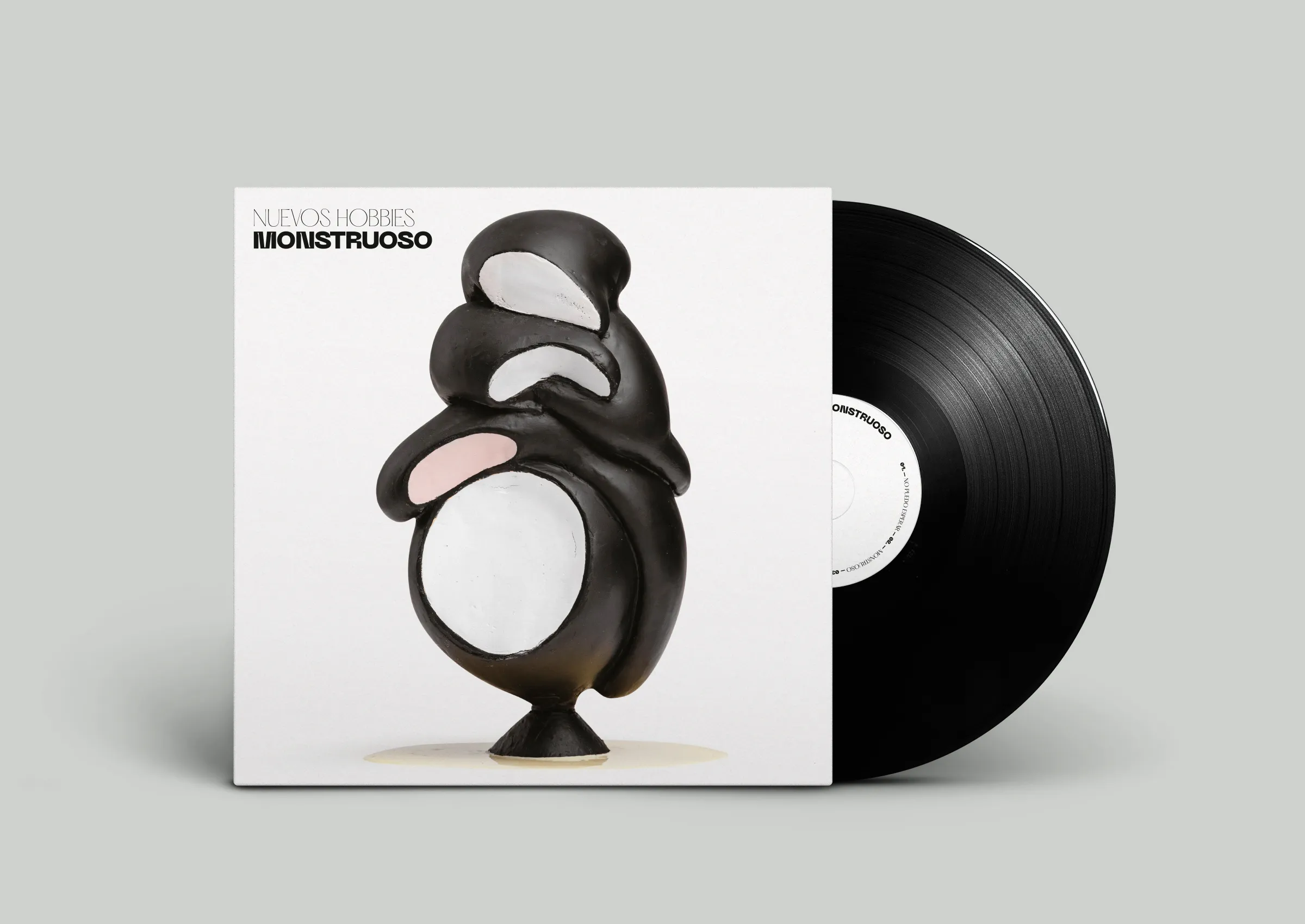 Portada del disco Monstruoso de los Nuevos Hobbies